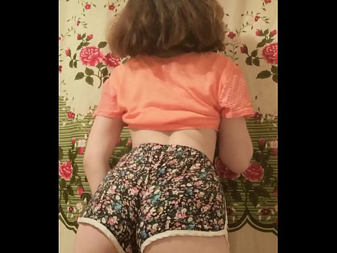 ❤️ Keçika ciwan a seksî li ber kamerayê kurtanên xwe ji xwe dike ❤ Porno li me ku.hentai-menu.ru ☑